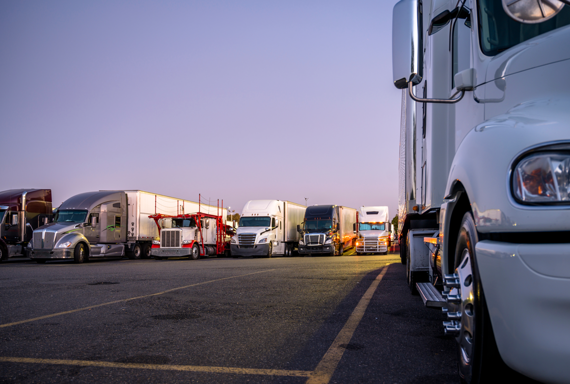 Trucker Path Community Identifies Locations with The Most Parking Availability